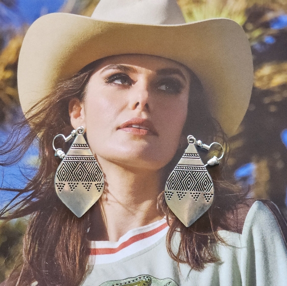 Silver Geometric Earrings - Picture 4 of 7